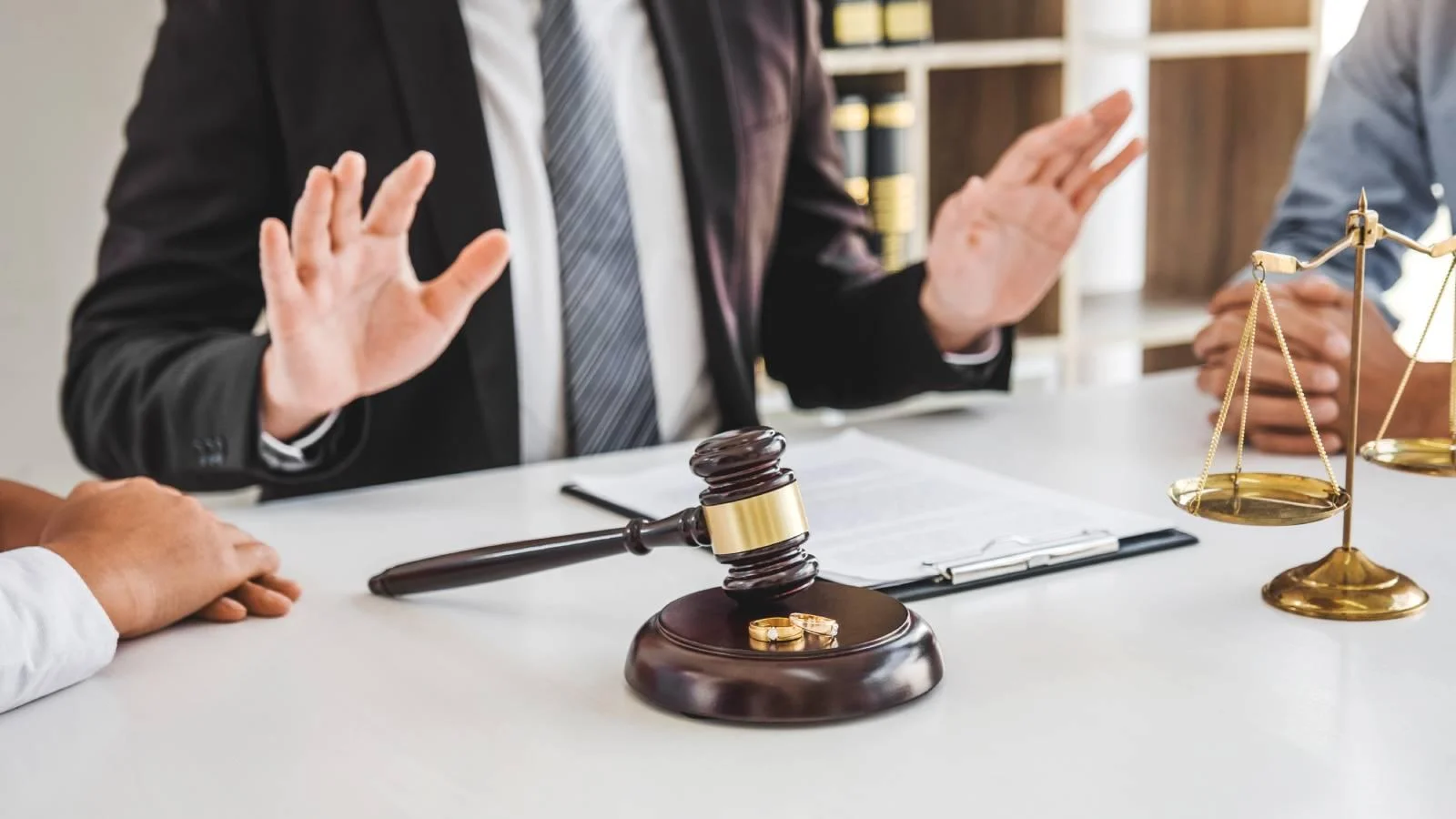 2 fewer lawyers were granted admission to practice law in cities within Ogle County in Q2 compared to the previous quarter